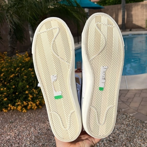 NWT! NIKE BLAZERS - Picture 7 of 15